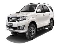 Toyota Fortuner Taxi service in Delhi