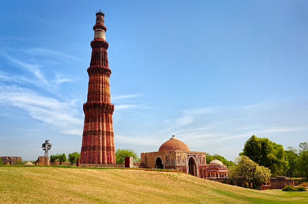 qutub minar in delhi